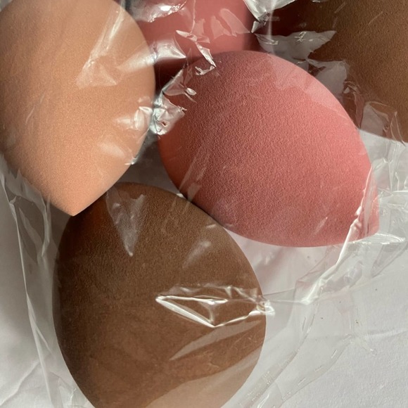 8 Pc Bag Beauty Blender 4 Colors - Picture 2 of 3